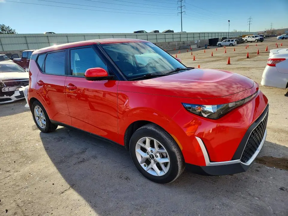 2023 KIA SOUL S  