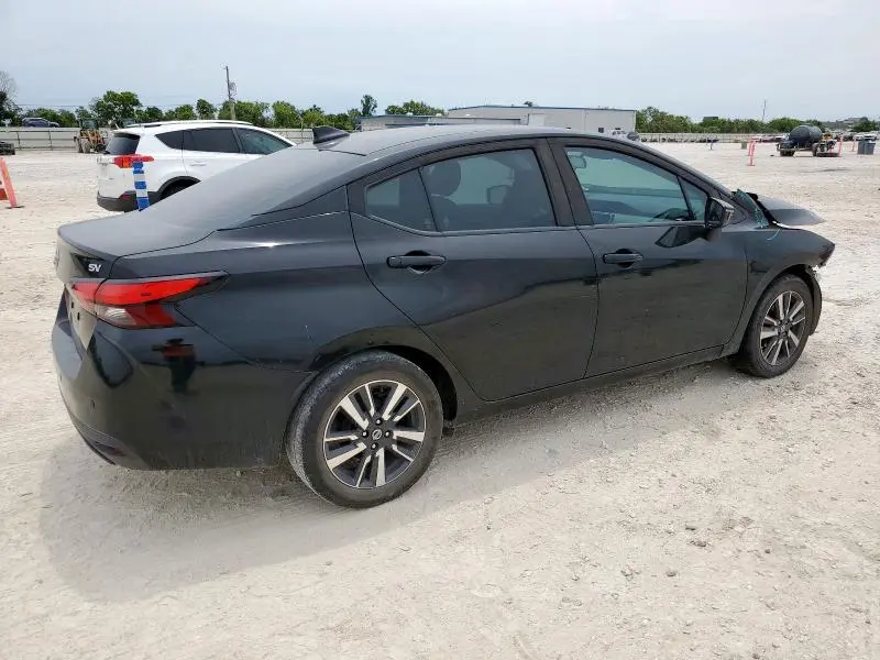 2021 NISSAN VERSA SV  