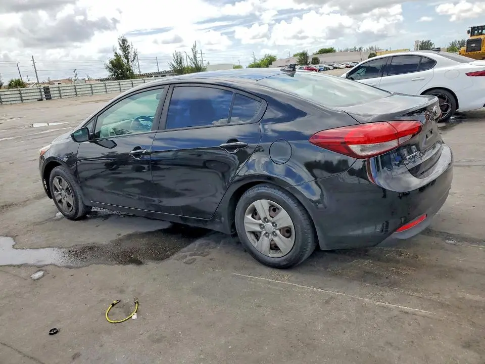 2018 KIA FORTE LX  