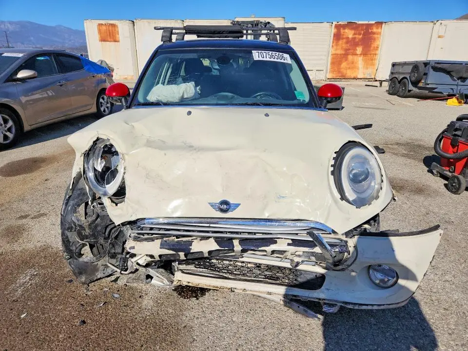 2015 MINI COOPER   