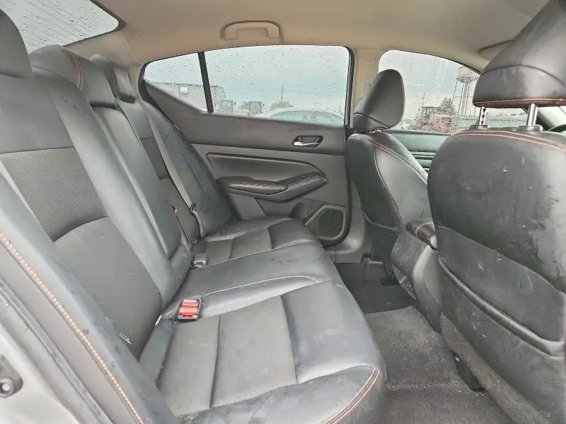2021 NISSAN ALTIMA SR  