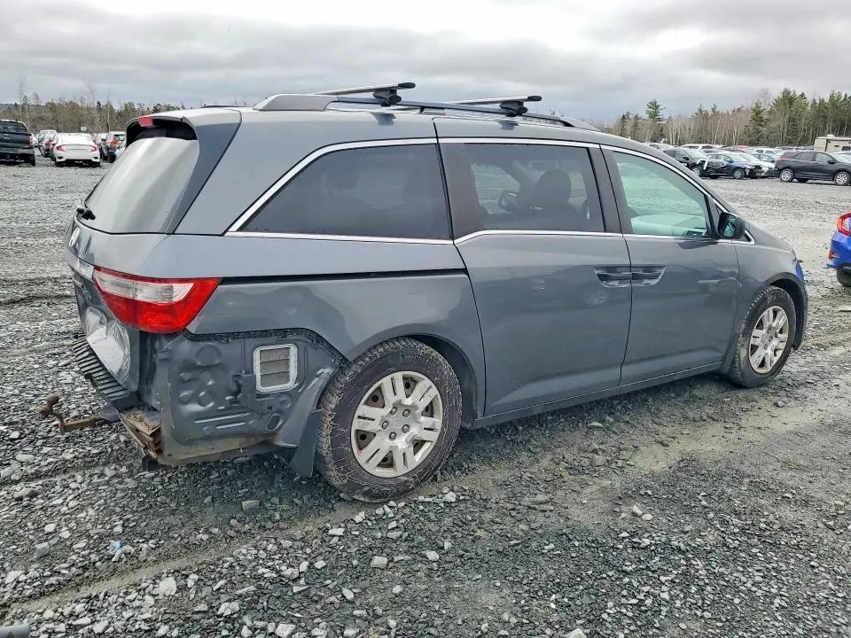 2013 HONDA ODYSSEY LX  
