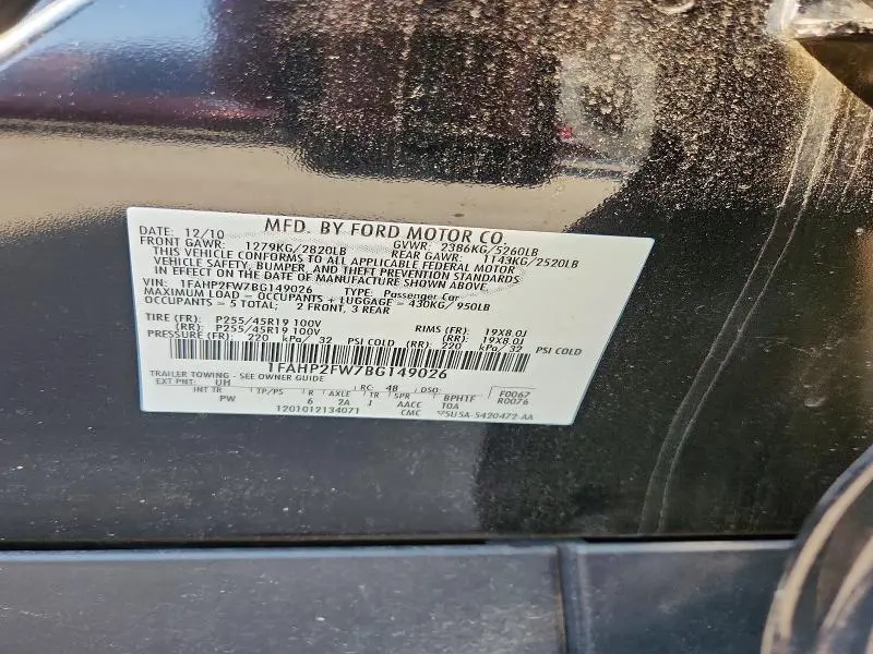 2011 FORD TAURUS LIMITED  