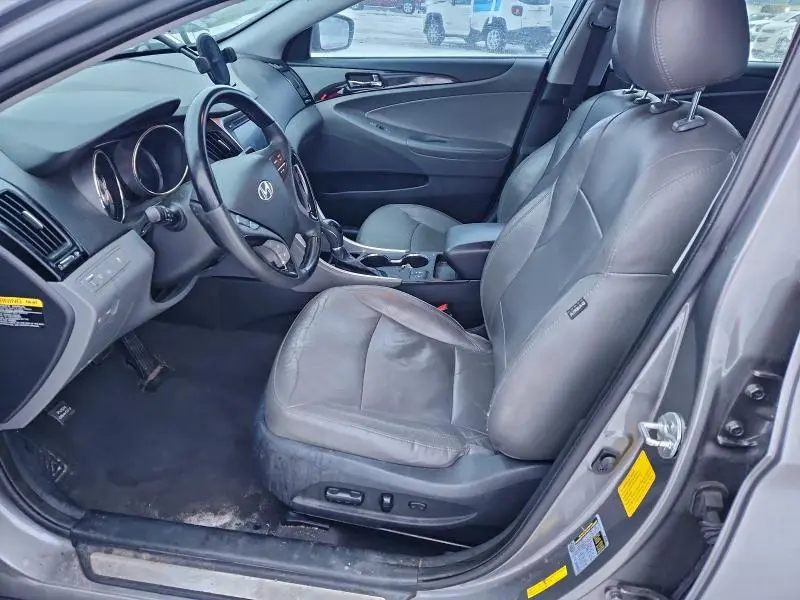 2013 HYUNDAI SONATA SE  