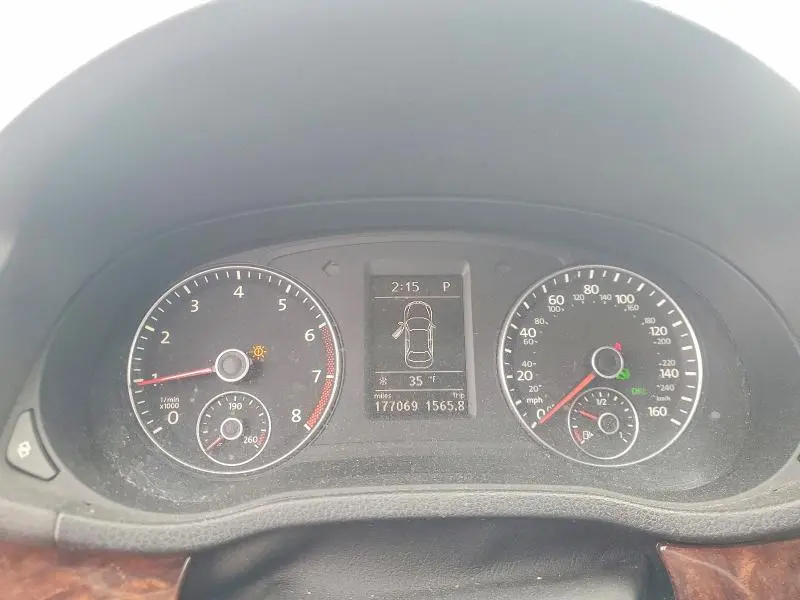 2012 VOLKSWAGEN PASSAT SEL  