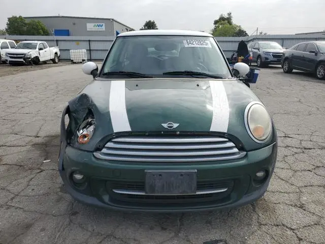 2011 MINI COOPER   