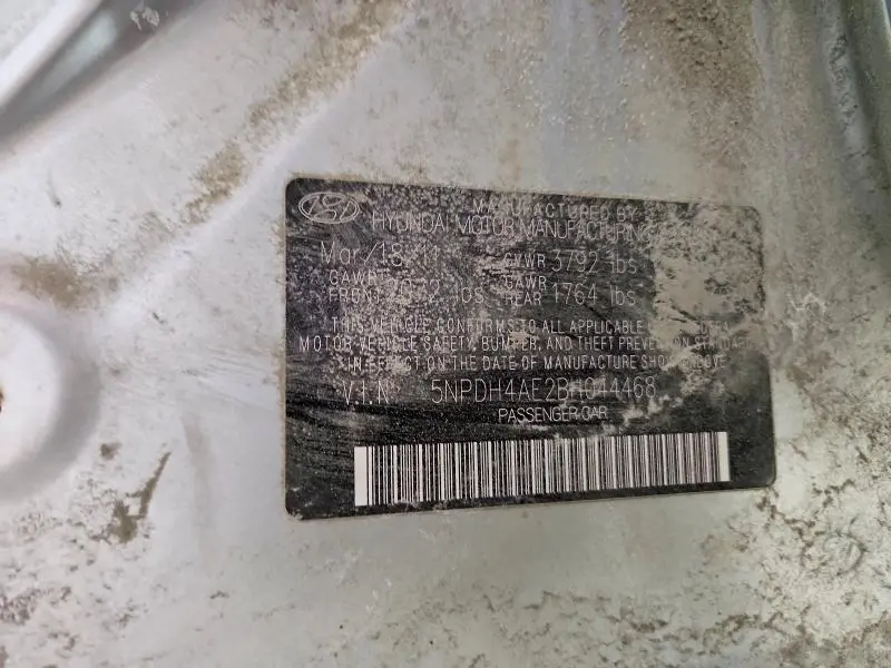 2011 HYUNDAI ELANTRA GLS  