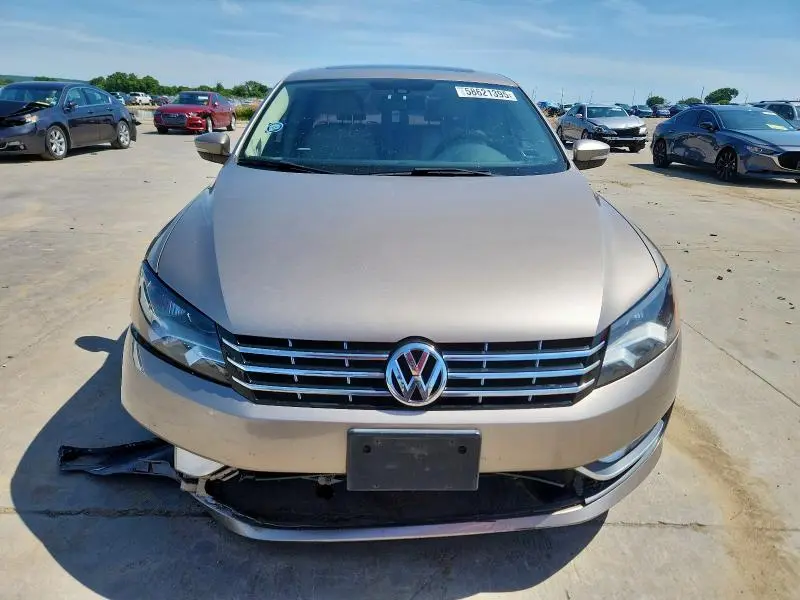 2015 VOLKSWAGEN PASSAT SEL  