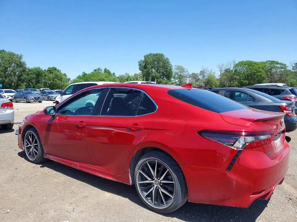 2024 TOYOTA CAMRY SE  