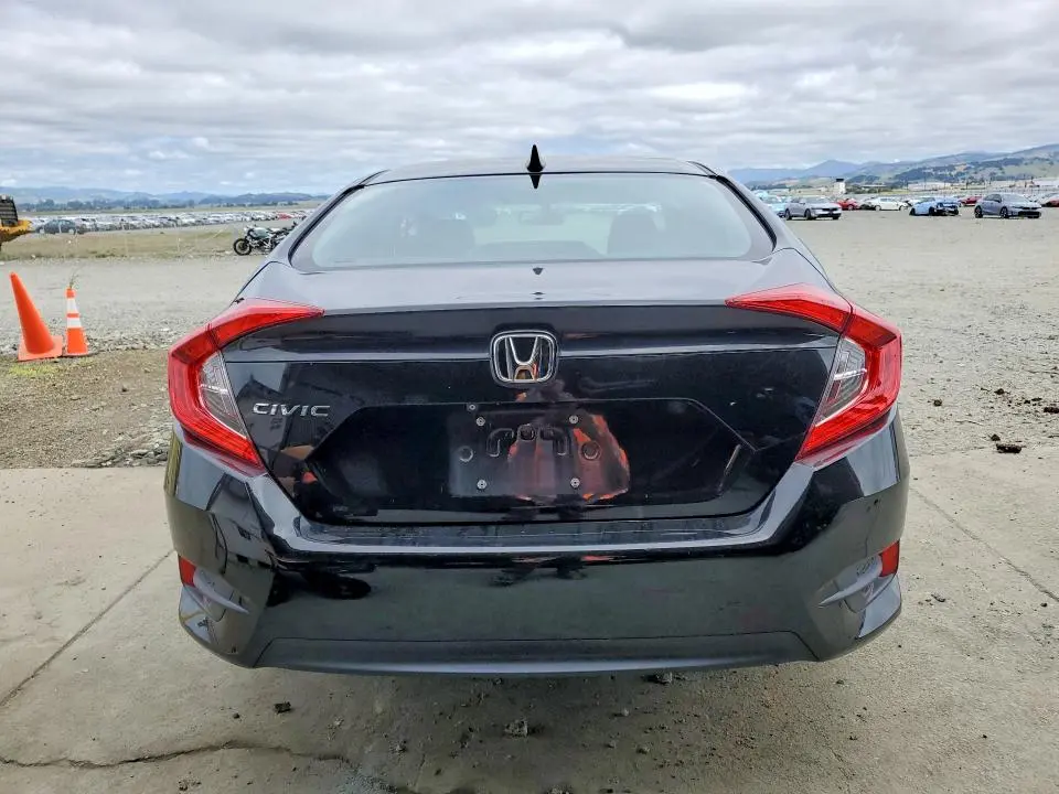 2018 HONDA CIVIC EX  