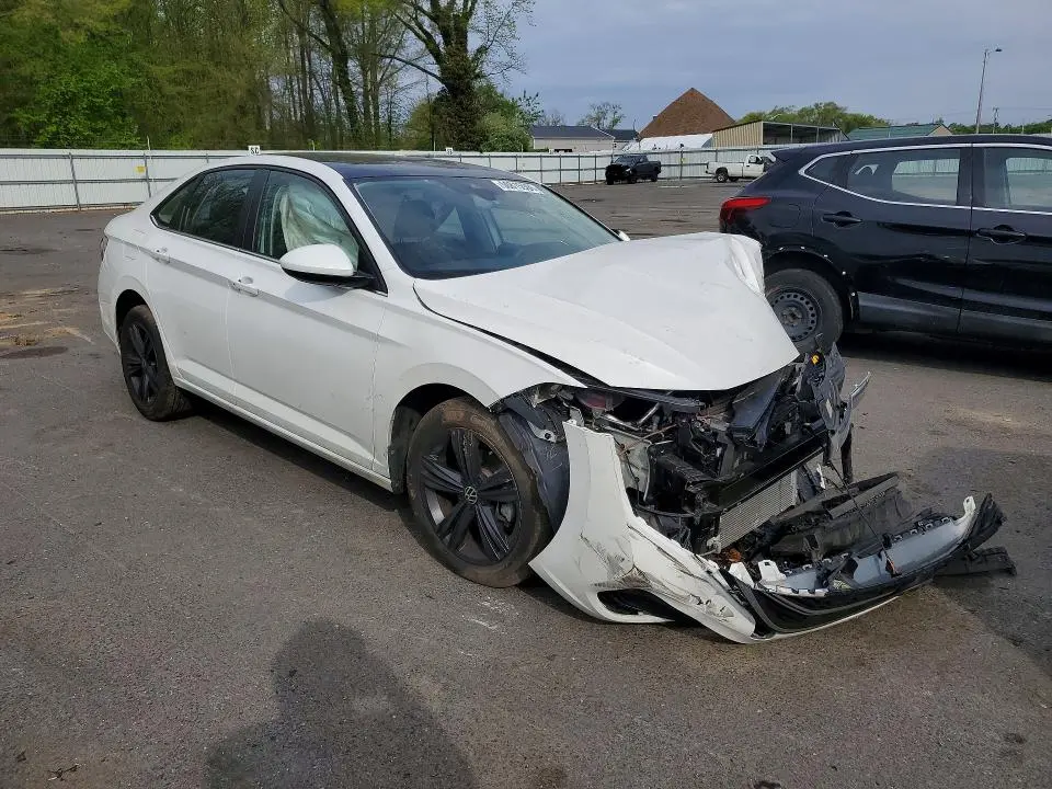 2022 VOLKSWAGEN JETTA SE  