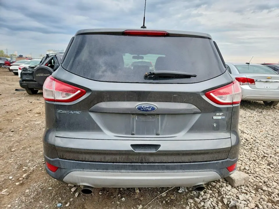 2016 FORD ESCAPE SE  