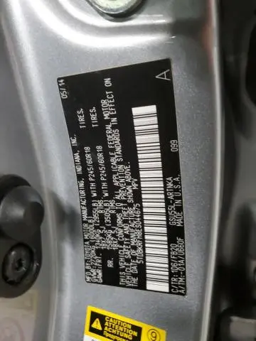 2014 TOYOTA HIGHLANDER LE  