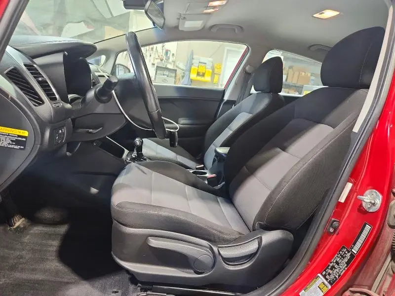2017 KIA FORTE S  