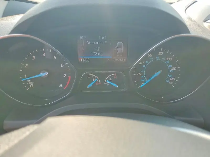 2016 FORD ESCAPE SE  