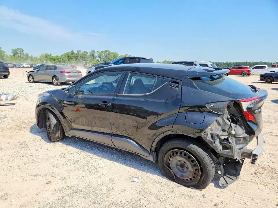 2019 TOYOTA C-HR LE  