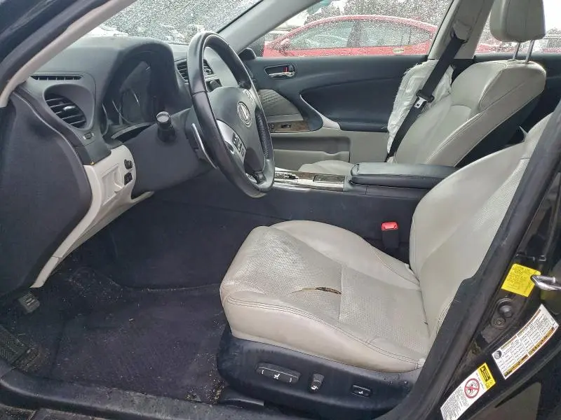 2011 LEXUS IS 250  