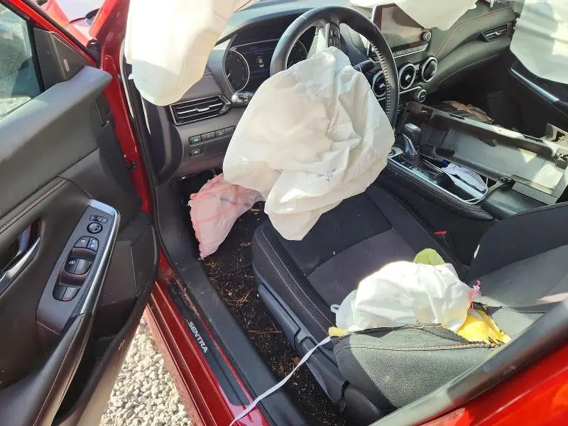 2022 NISSAN SENTRA SR  