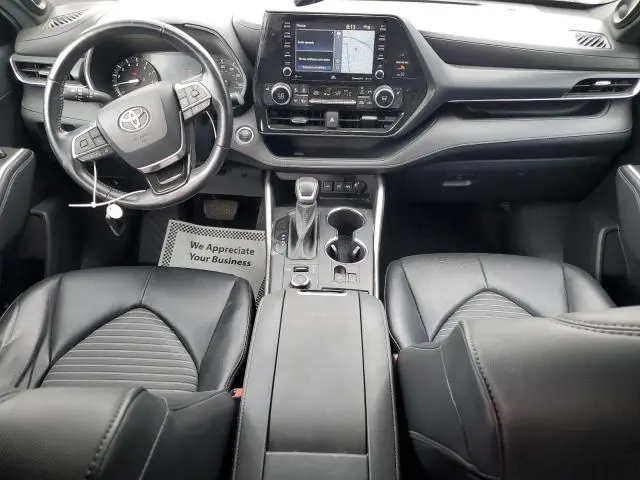 2021 TOYOTA HIGHLANDER XSE  