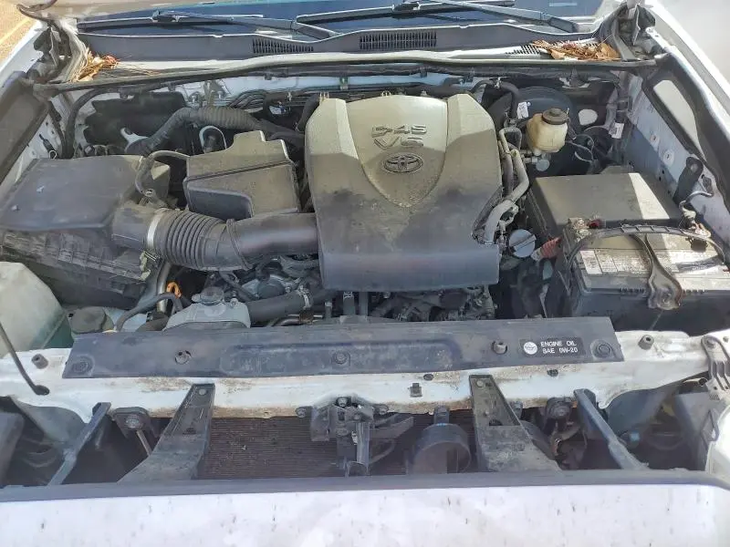 2018 TOYOTA TACOMA SR5 V6  