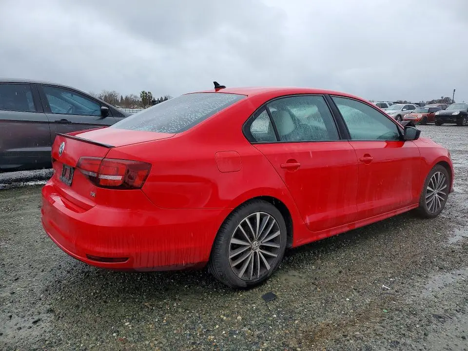 2016 VOLKSWAGEN JETTA SPORT  