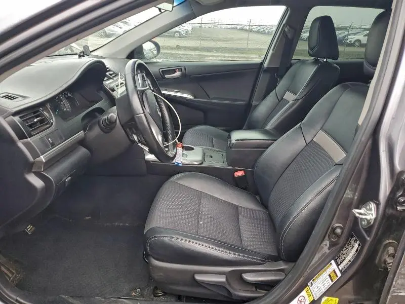 2014 TOYOTA CAMRY SE  