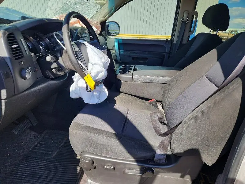 2011 CHEVROLET SILVERADO K1500 LT  