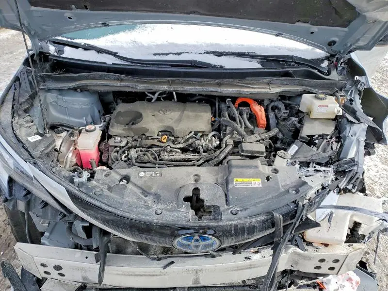 2023 TOYOTA SIENNA XSE  