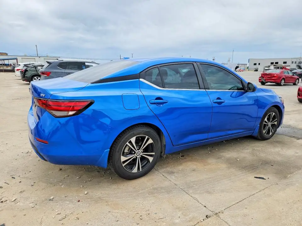 2022 NISSAN SENTRA SV  