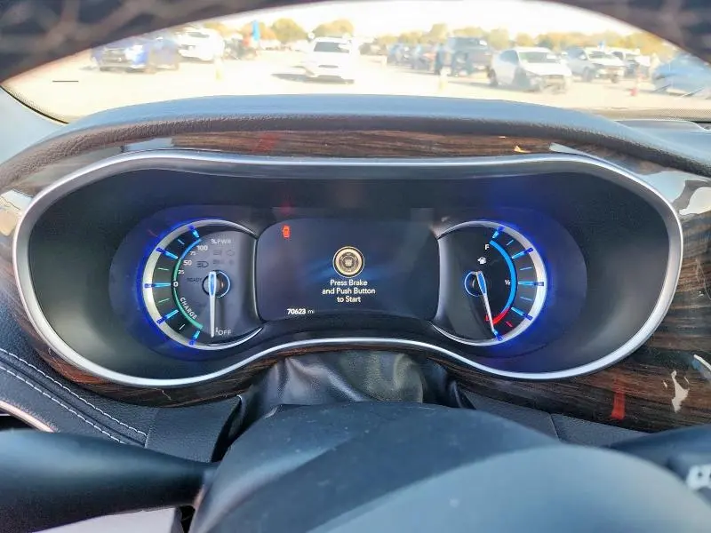 2023 CHRYSLER PACIFICA HYBRID LIMITED  