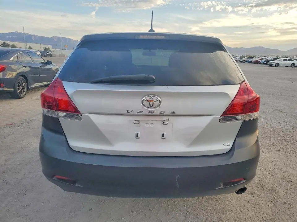 2013 TOYOTA VENZA LE  
