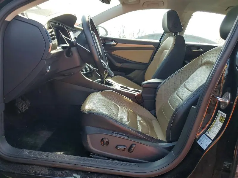 2021 VOLKSWAGEN JETTA SEL PREMIUM  