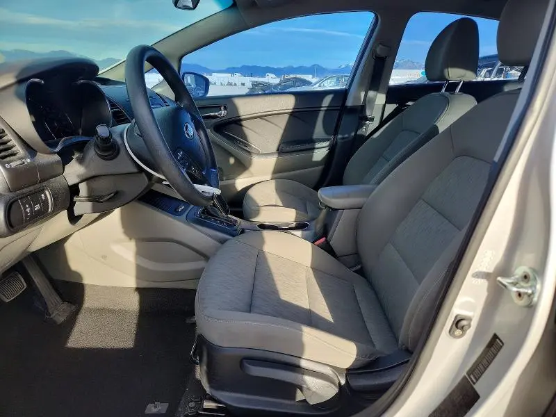 2016 KIA FORTE LX  
