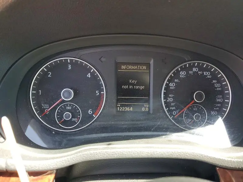 2013 VOLKSWAGEN PASSAT SEL  