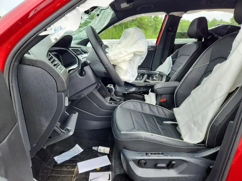 2024 VOLKSWAGEN TIGUAN SEL R-LINE BLACK  