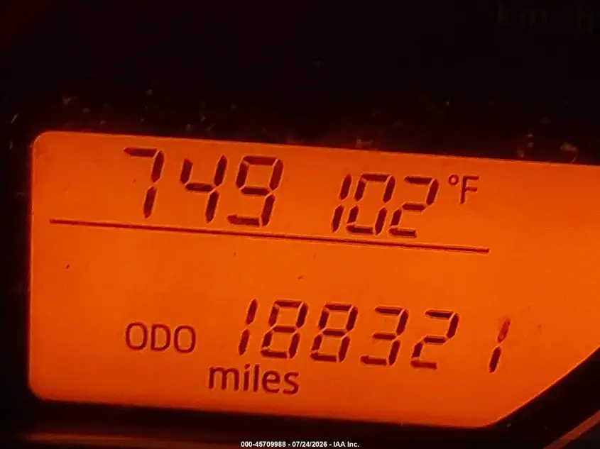 2013 TOYOTA YARIS L