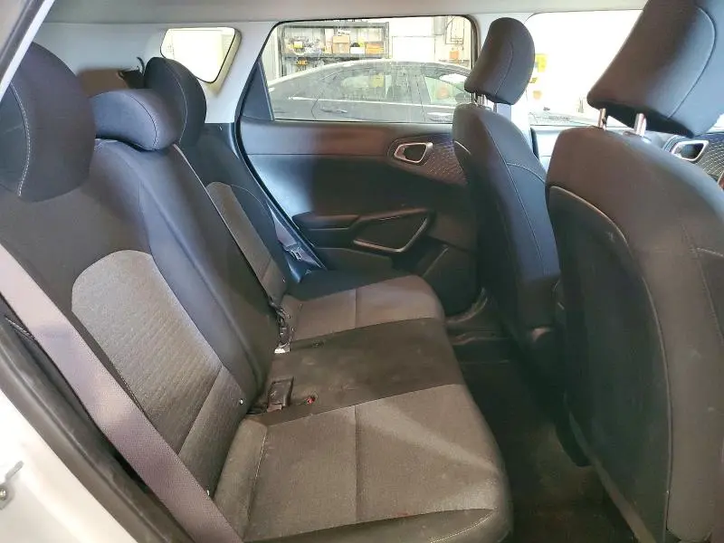 2021 KIA SOUL S  