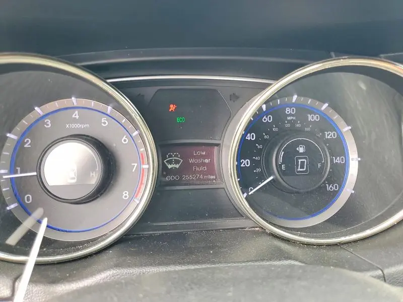 2011 HYUNDAI SONATA SE  