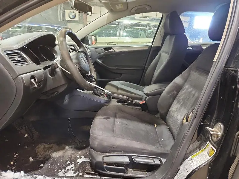 2015 VOLKSWAGEN JETTA SE  