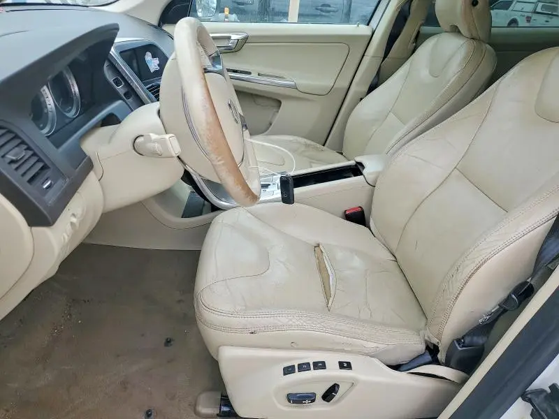 2012 VOLVO XC60 3.2  