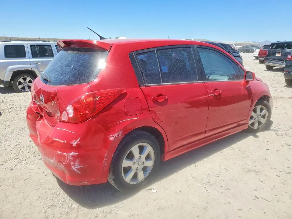 2011 NISSAN VERSA 1.8 S  