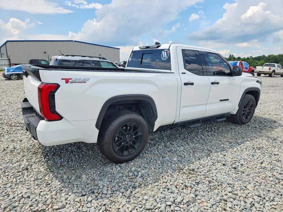 2023 TOYOTA TUNDRA SR5  