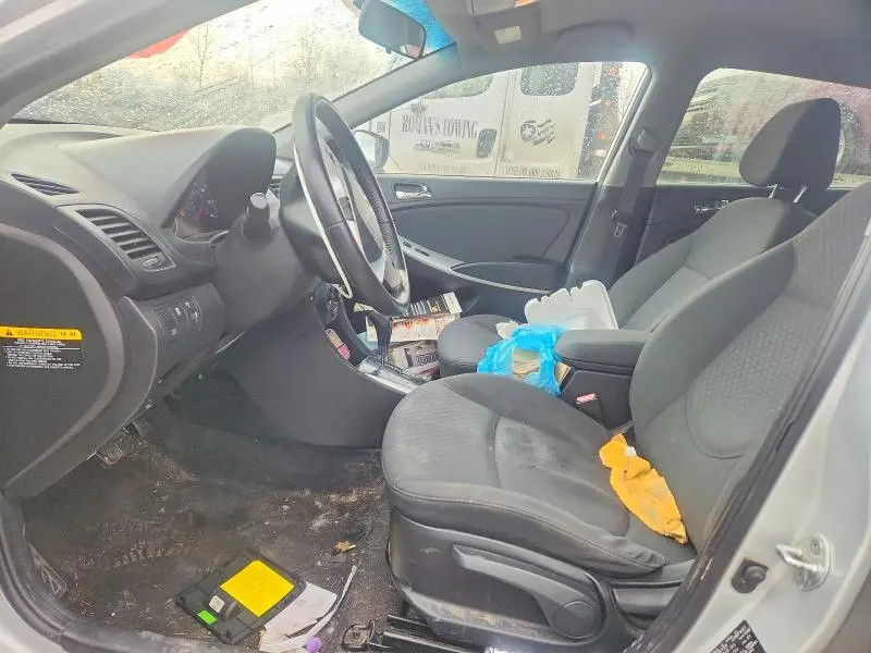 2013 HYUNDAI ACCENT GLS  