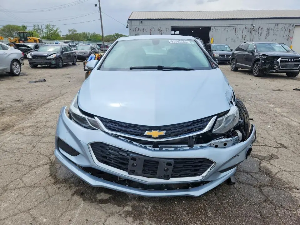 2017 CHEVROLET CRUZE LT  