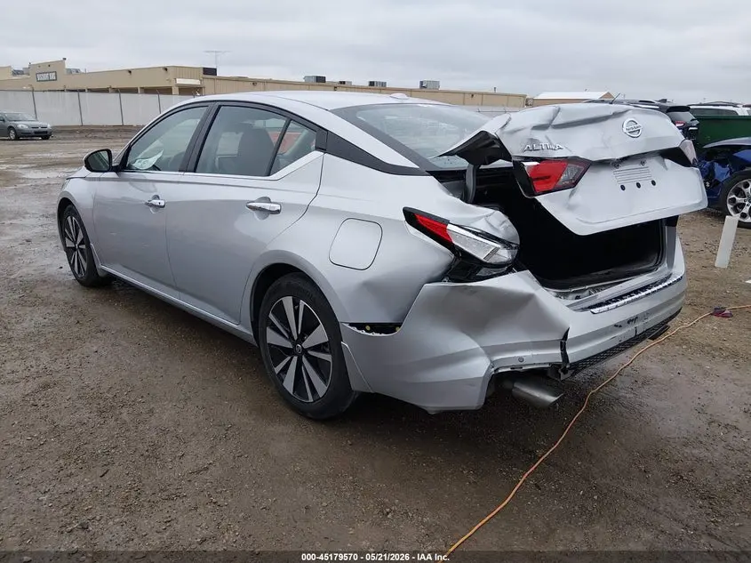 2021 NISSAN ALTIMA SV FWD