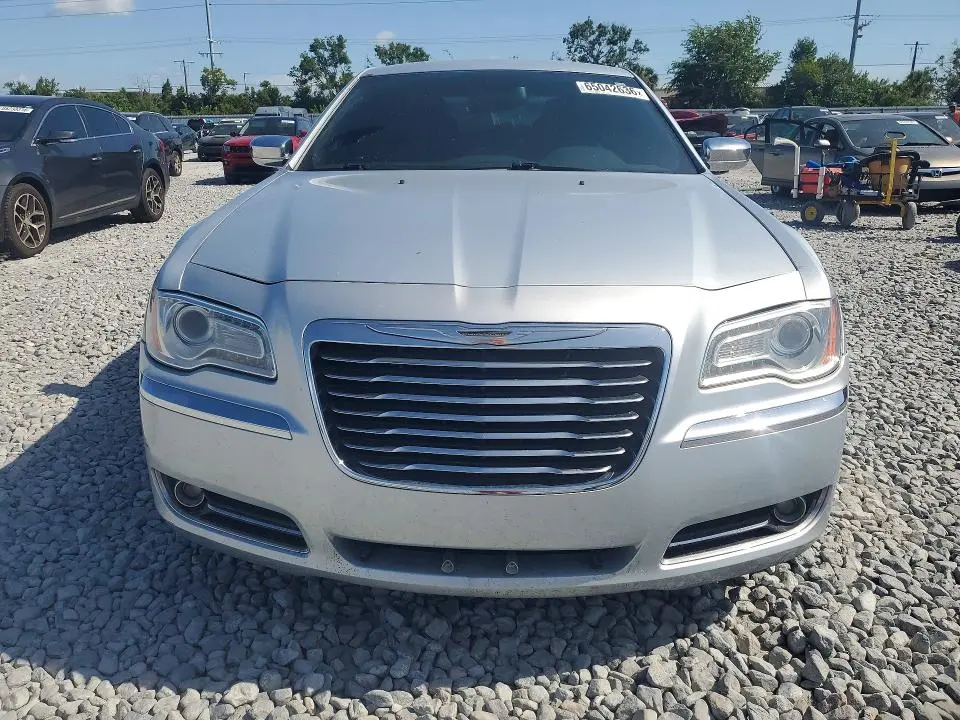 2013 CHRYSLER 300C   