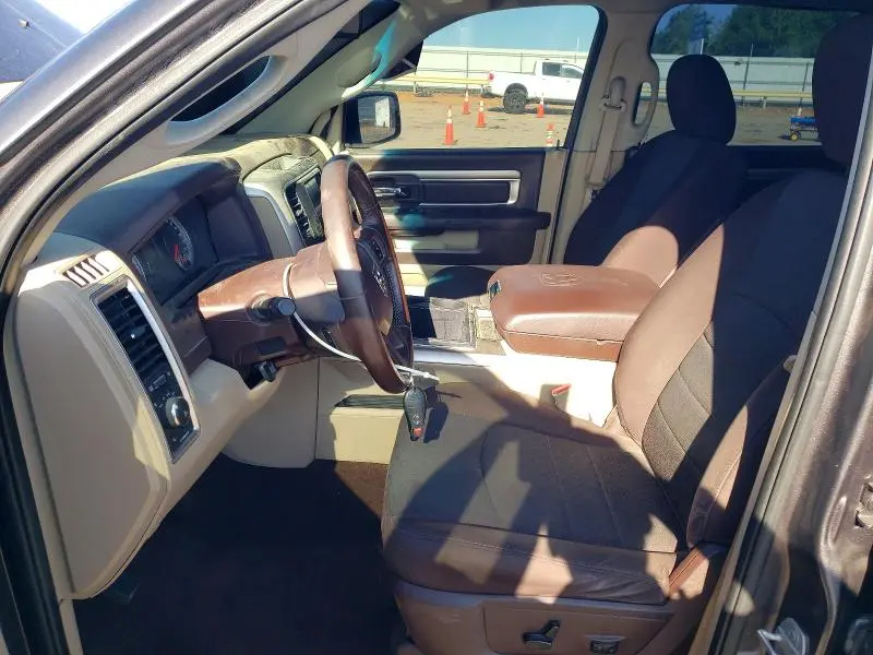 2015 RAM 1500 SLT  