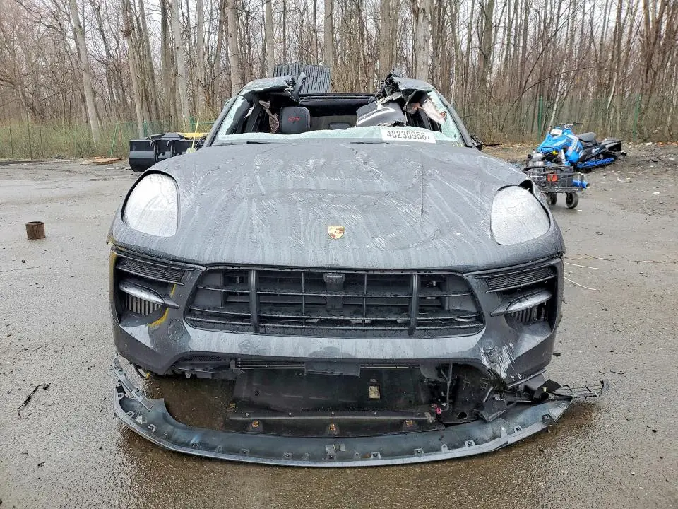 2021 PORSCHE MACAN GTS  
