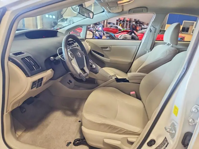 2011 TOYOTA PRIUS TWO  