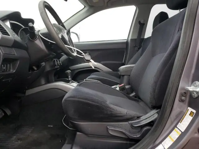 2010 MITSUBISHI OUTLANDER ES  